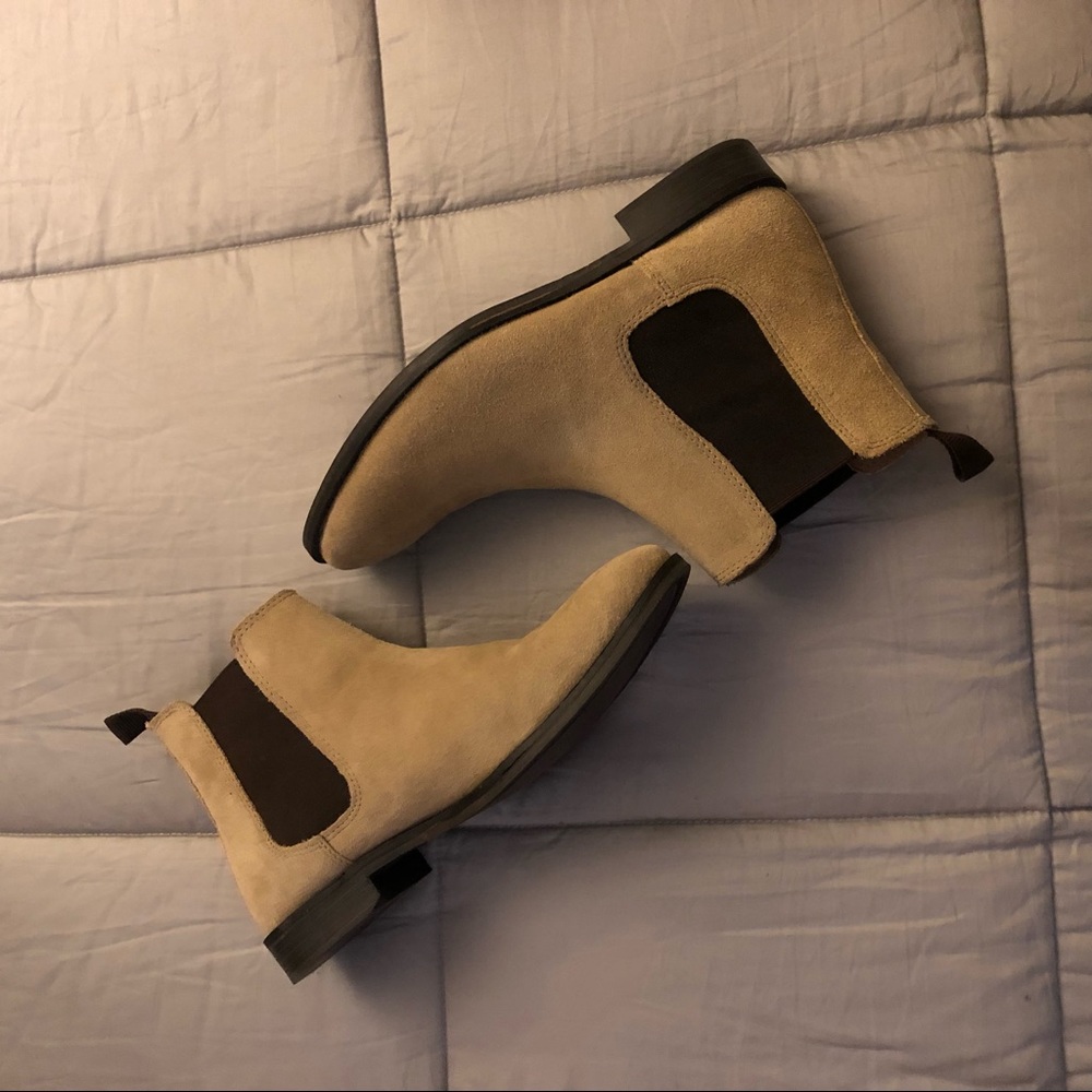 ASOS boots in the size 8 perfect condition